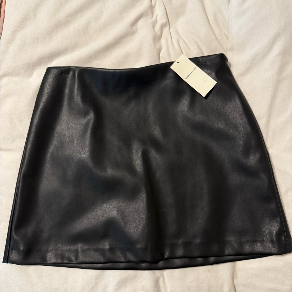 Abercrombie & Fitch Scarlett Mini Skort
